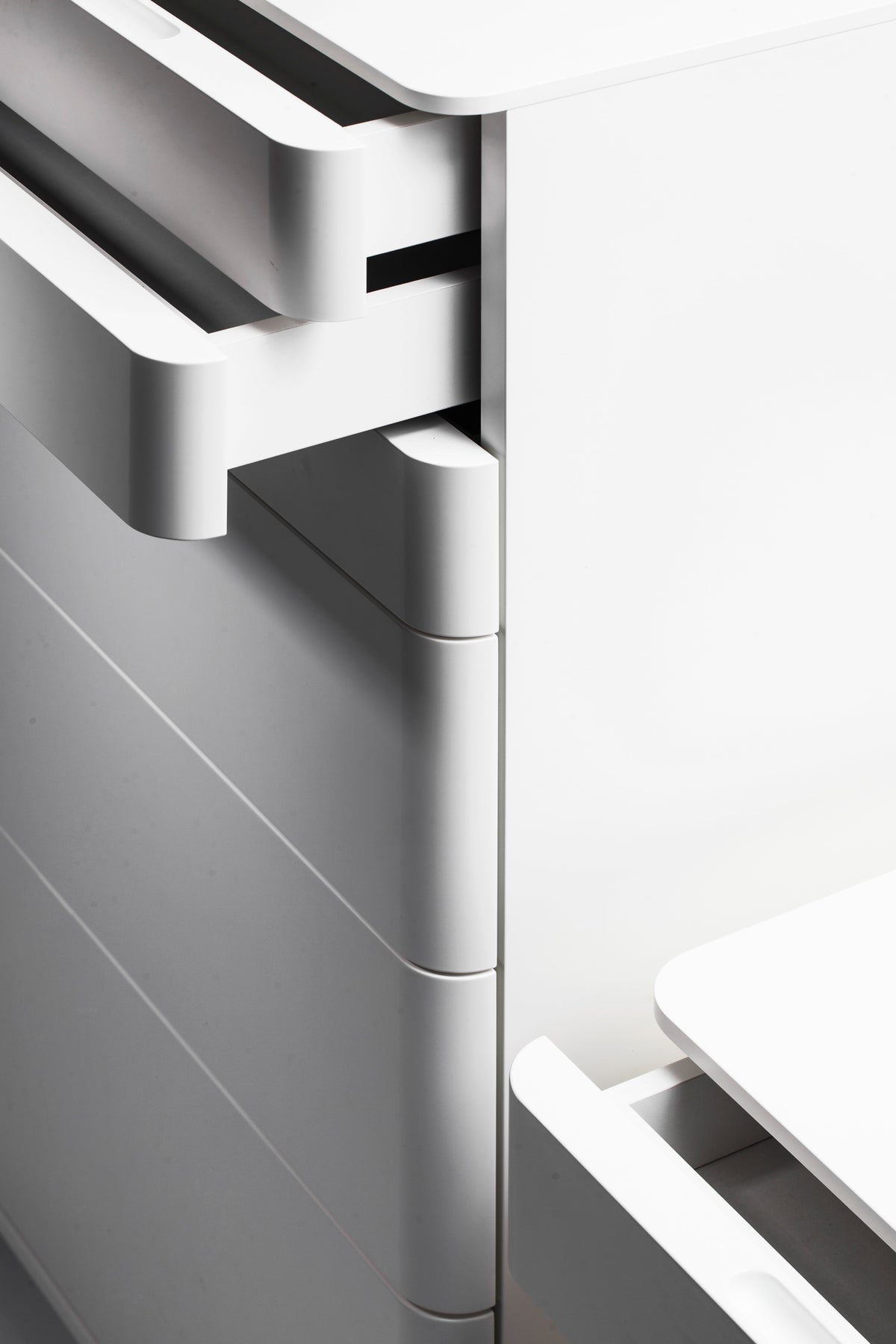 Large Cosimo Storage Unit | 6 Push/Pull Drawers on Casters | Matte White Lacquer