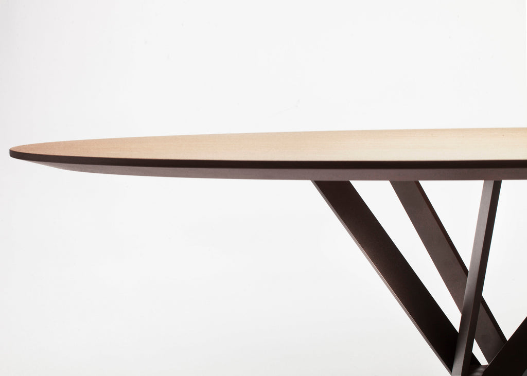 Table IKI | Chêne Naturel et Piétement Métal