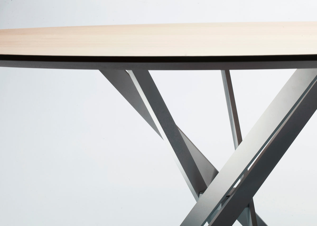 Table IKI | Chêne Naturel et Piétement Métal