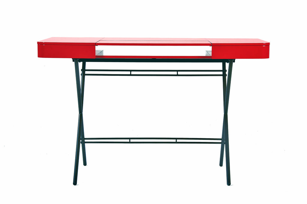 Bureau Cosimo laqué rouge brillant, piètement bronze foncé mat, vue de face