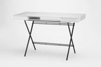 Bureau Cosimo laqué gris brillant, piètement bronze foncé mat, vue de trois quarts