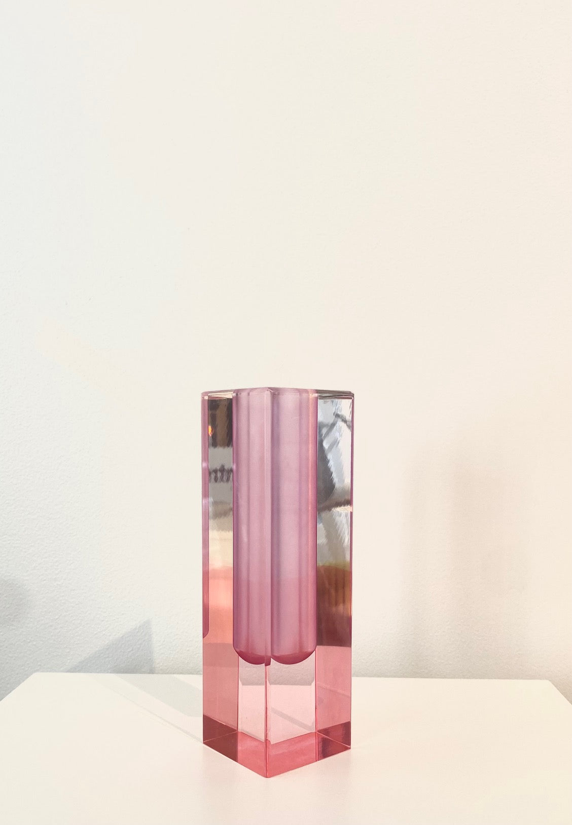 Blomst Transparent Colored Soliflore | Clean Design