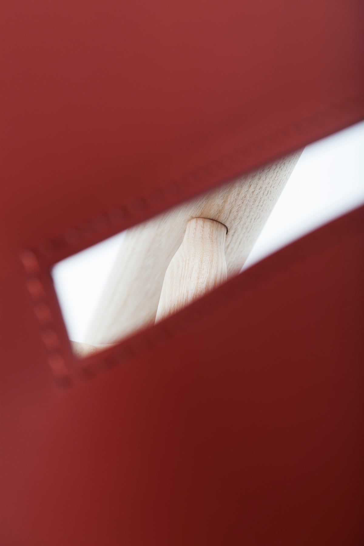 Ninna Armchair | Turned solid ash and Leather | Design Carlo Contin